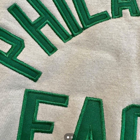 NFL Philadelphia Eagles Gray Crew Neck Kelly Green vintage style Sweatshirt NWT - Picture 2 of 5